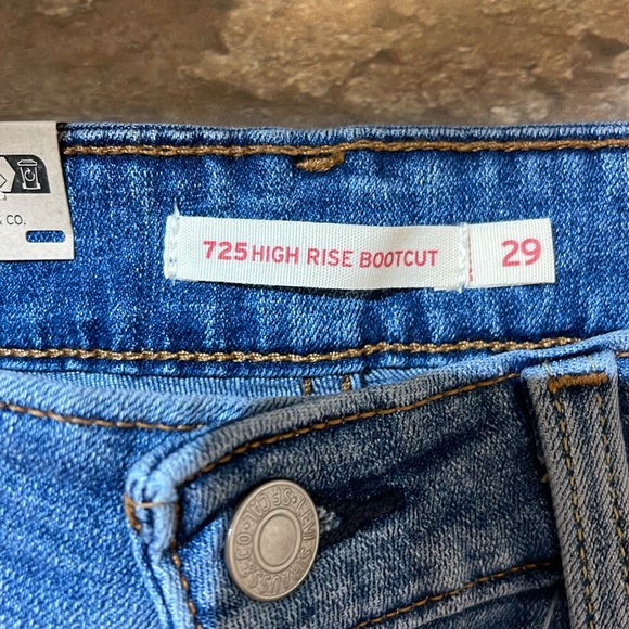🆕 Levi’s 725 Women’s High Rise Boot Cut - Picture 6 of 12